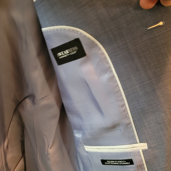 Kenneth Cole Suit 40R/38R - Picture 6 of 8